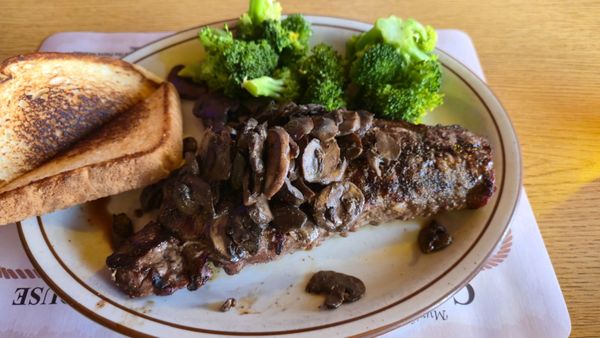 Cattleman's Club Steakhouse by null