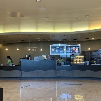 Contemporary Grounds - We were surprised how quiet it was at 0750. - Cafes Near Me - Lake Buena Vista, Florida