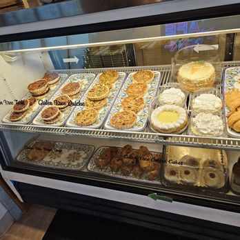 Hidden Valley Bakery - A selection of pecan tarts, quiche, bagel dogs, and other goodies. - Bakeries Near Me - Walla Walla, Washington Hidden Valley Bakery - A selection of pecan tarts, quiche, bagel dogs, and other goodies. - Bakeries Near Me - Walla Walla, Washington