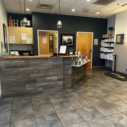 Higley Groves Animal Hospital - Check in