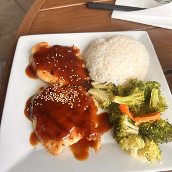 Jpan Sushi & Grill - Teriyaki chicken - Sushi Bars Near Me - Sarasota, Florida