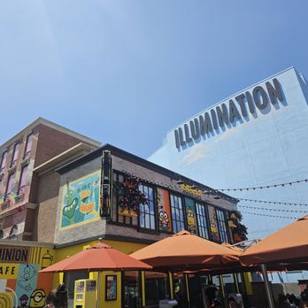 Minion Cafe - Minion Café - Cafes Near Me - Universal City, California