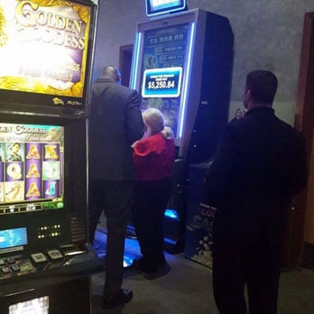 Gulfstream Park - Just some proof that this place does actually pay out (sometimes). This guy hit a jackpot got over 5k - Casinos Near Me - Hallandale Beach, Florida Gulfstream Park - Just some proof that this place does actually pay out (sometimes). This guy hit a jackpot got over 5k - Casinos Near Me - Hallandale Beach, Florida