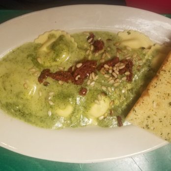 Oregano's - Pinetop Ravioli & garlic bread - Pizza Near Me - Flagstaff, Arizona Oregano's - Pinetop Ravioli & garlic bread - Pizza Near Me - Flagstaff, Arizona