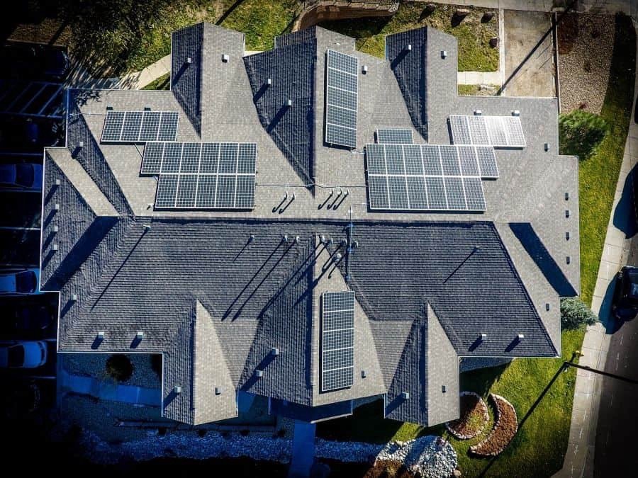 Slide of Elite Construction & Solar