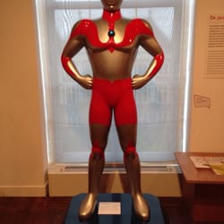 Japanmuseum SieboldHuis - Ultra man statue