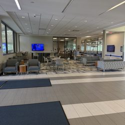 Bridgeton Recreation Center - Lobby area