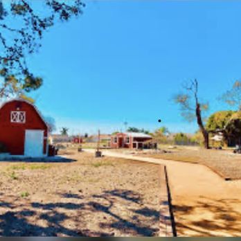 Golden View School - The farm on school campus - Elementary Schools Near Me - Huntington Beach, California