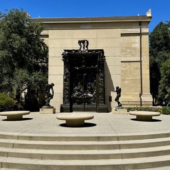 Cantor Arts Center - Museums Near Me - Palo Alto, California