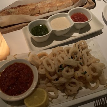 Lavo - Garlic bread and calamari were the perfect starters to share between the 4 of us! - Italian Near Me - Las Vegas, Nevada