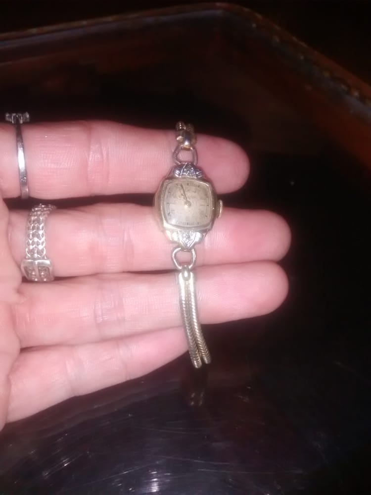 Alley Fine Art Frame, Miamisburg Roadtrippers