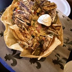 North of the Bayou - Nachos with blackened chicken