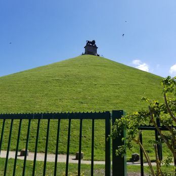 Lion's Mound - Landmarks & Historical Buildings Near Me - Waterloo, WBR