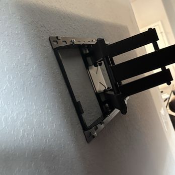 High Quality Handyman Services - TV Mounting Near Me - Tampa, Florida High Quality Handyman Services - TV Mounting Near Me - Tampa, Florida