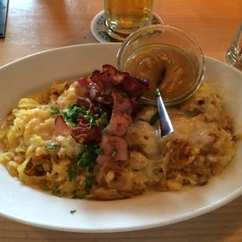 BärenPark - Speck (bacon) Rösti with applesauce ... Very tasty - Zoos Near Me - Bern, BE