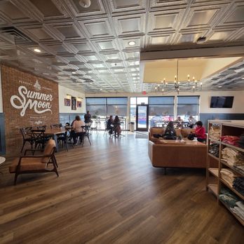 Summer Moon Coffee - Coffee & Tea Near Me - Kenosha, Wisconsin