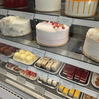 Karina's Cake House - Bakeries Near Me - Glendale, California