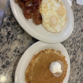 Gilchrist Downbeach - Breakfast & Brunch Near Me - Margate City, New Jersey Gilchrist Downbeach - Breakfast & Brunch Near Me - Margate City, New Jersey