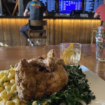 Ermanos Bar - Wine Bars Near Me - Tucson, Arizona