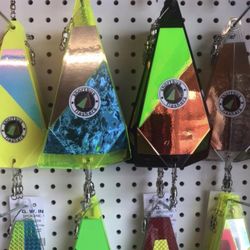 Fins Custom Tackle and Cafe
