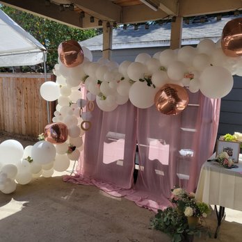 Balloon Crafting Mama - Balloon Services Near Me