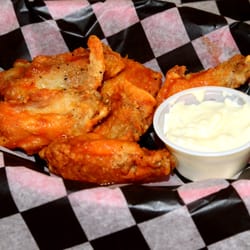 Rendezvous - "Vous Dous" wings (HOT!!!!)