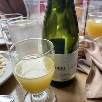 Gravy - Mimosa with Pineapple juice. - American Near Me - Portland, Oregon Gravy - Mimosa with Pineapple juice. - American Near Me - Portland, Oregon