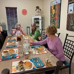 common threads retreat center - Dining area
