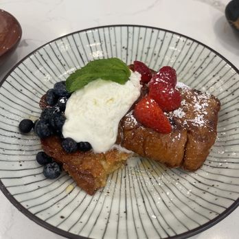 Fig & Ginger - French toast - Breakfast & Brunch Near Me - Honolulu, Hawaii Fig & Ginger - French toast - Breakfast & Brunch Near Me - Honolulu, Hawaii