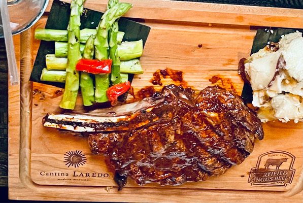 Cantina Laredo by null