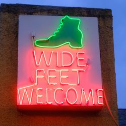 Neon sign, outside
