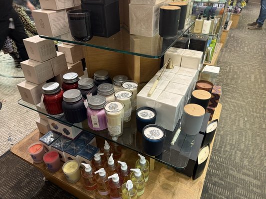 C.O. Bigelow Chemists by null