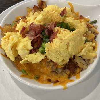 Broken Yolk Cafe - Hash Skillet - Breakfast & Brunch Near Me - Fullerton, California Broken Yolk Cafe - Hash Skillet - Breakfast & Brunch Near Me - Fullerton, California