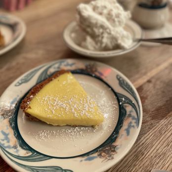 Peter Luger - Key lime! "Schlag" in the background. - Steakhouses Near Me - Brooklyn, New York Peter Luger - Key lime! "Schlag" in the background. - Steakhouses Near Me - Brooklyn, New York