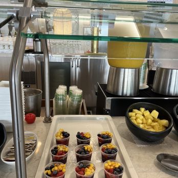 ANA Lounge - Airport Lounges Near Me - 96819, Hawaii
