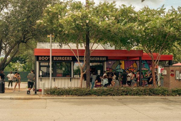 Boo’s Burgers by null