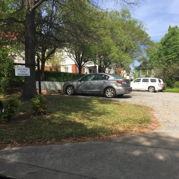 Red Bluff Cottage Bed & Breakfast - Private parking in back - Bed & Breakfast Near Me - Montgomery, Alabama Red Bluff Cottage Bed & Breakfast - Private parking in back - Bed & Breakfast Near Me - Montgomery, Alabama