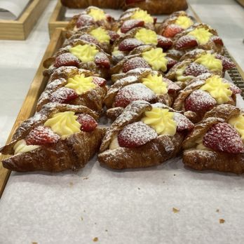 Paris Baguette - Bakeries Near Me - Niles, Illinois Paris Baguette - Bakeries Near Me - Niles, Illinois