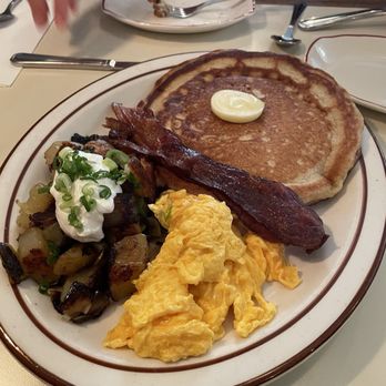 Max & Helen’s - Delis Near Me - Los Angeles, California Max & Helen’s - Delis Near Me - Los Angeles, California