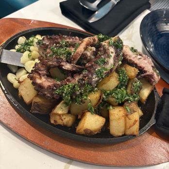 Mares Real Peruvian Cuisine - Pulpo - Peruvian Near Me - Winter Park, Florida