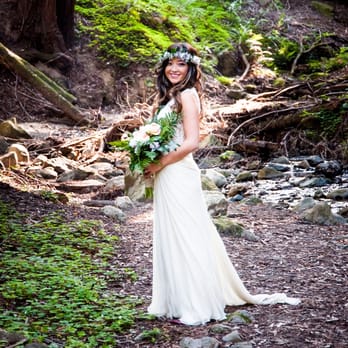 Jeannettes Flowers - Perfect flower crown & bouquet. - Florists Near Me - Campbell, California Jeannettes Flowers - Perfect flower crown & bouquet. - Florists Near Me - Campbell, California