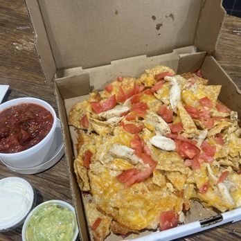 Boring Bodega - Nachos no lettuce no jalapeno - Pickleball Near Me - Bastrop, Texas