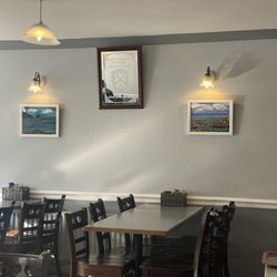 Charlie's West End Cafe