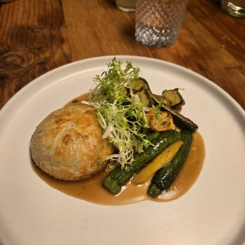 Saltbreaker - Mushroom Wellington - Cocktail Bars Near Me - Alameda, California