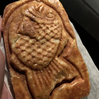 2Scoops - Pastry fish filled with chocolate - Desserts Near Me - Abbotsford, British Columbia 2Scoops - Pastry fish filled with chocolate - Desserts Near Me - Abbotsford, British Columbia