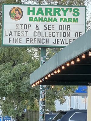 Harry's Banana Farm by null