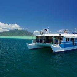 Kaneohe Bay Ocean Sports - 72' catamaran 149 pax