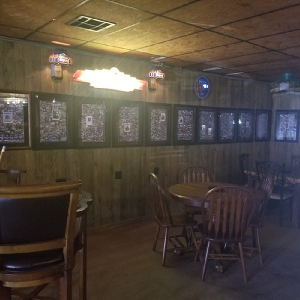 Lou's Rocky Road Tavern - INSIDE - Bars Near Me - Okemah, Oklahoma Lou's Rocky Road Tavern - INSIDE - Bars Near Me - Okemah, Oklahoma