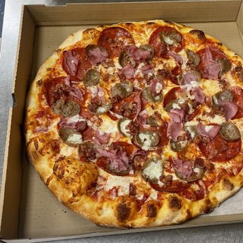 Paul & Vinny’s Pizzeria - Meatlovers! Pepperoni, sausage, ham and crispy Bacon - Pizza Near Me - Berlin, Maryland Paul & Vinny’s Pizzeria - Meatlovers! Pepperoni, sausage, ham and crispy Bacon - Pizza Near Me - Berlin, Maryland