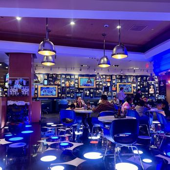 Café Hollywood at Planet Hollywood Resort & Casino - American Near Me - Las Vegas, Nevada